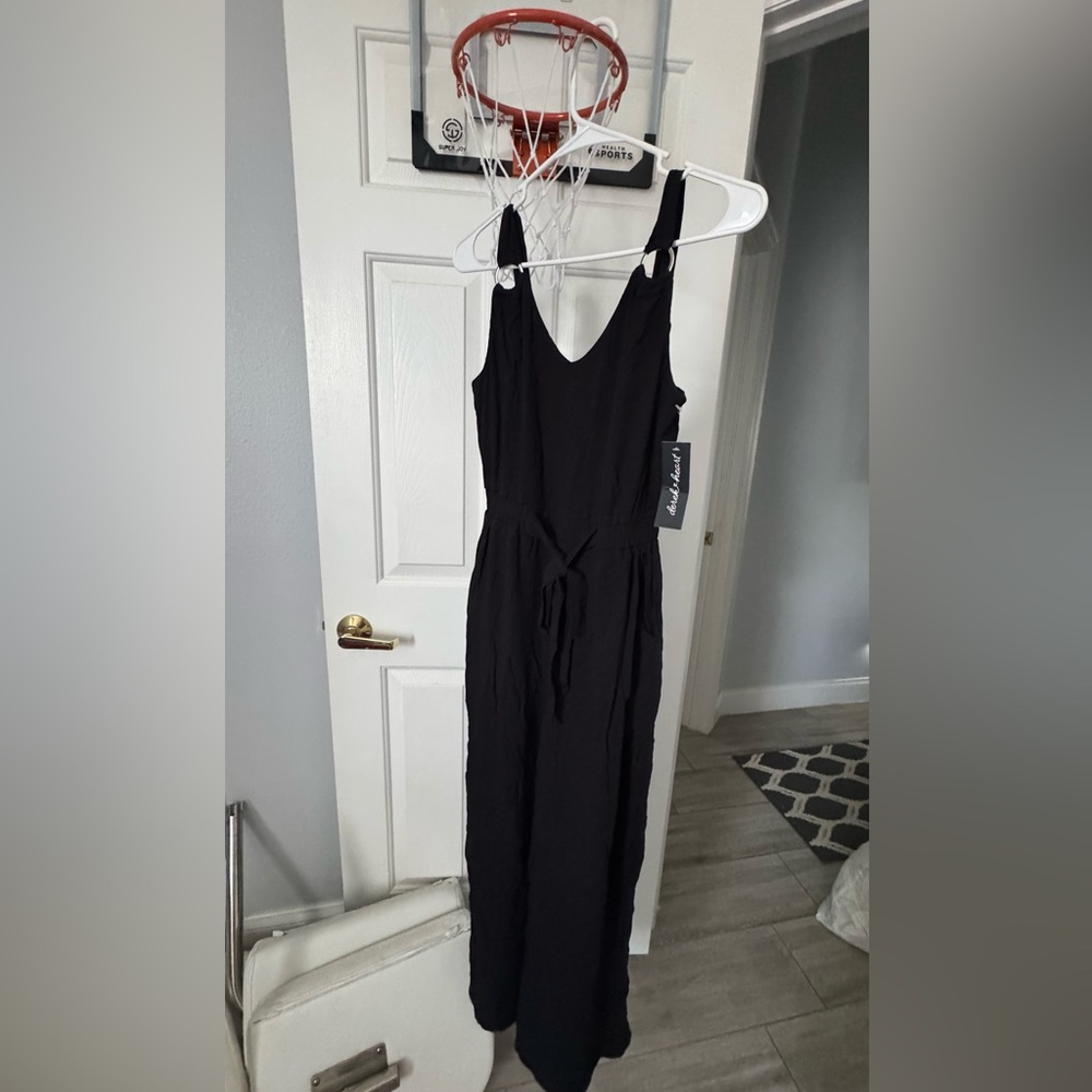 Black Sleeveless Jumpsuit